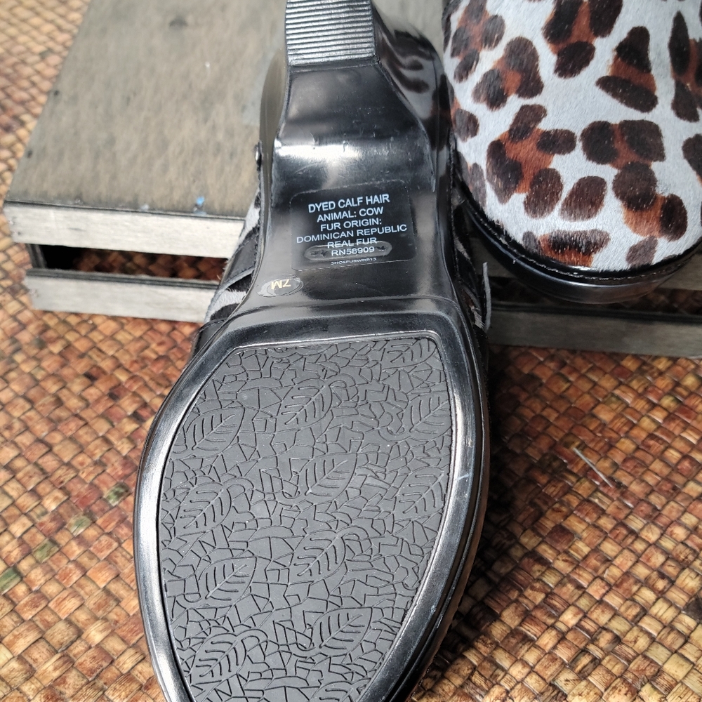 Cow hair mules. Size 7 - Picture 6 of 10